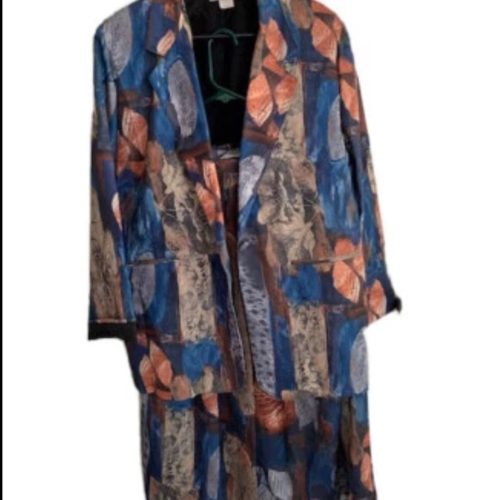Women's Multicolor Patterned Jacket and skirt Suit Size Medium